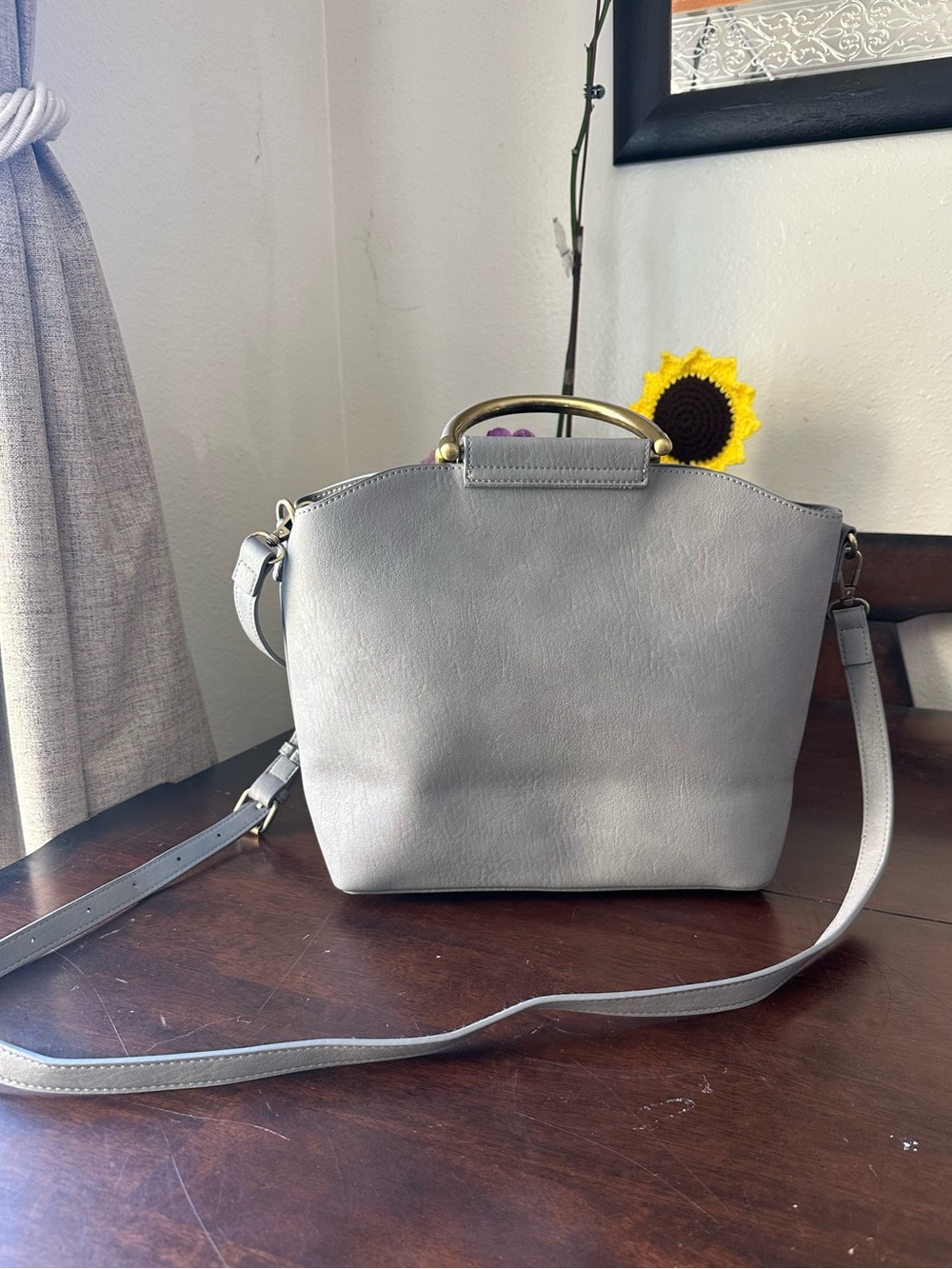 Antik Kraft Light Gray Crossbody Bag with Gold Handle